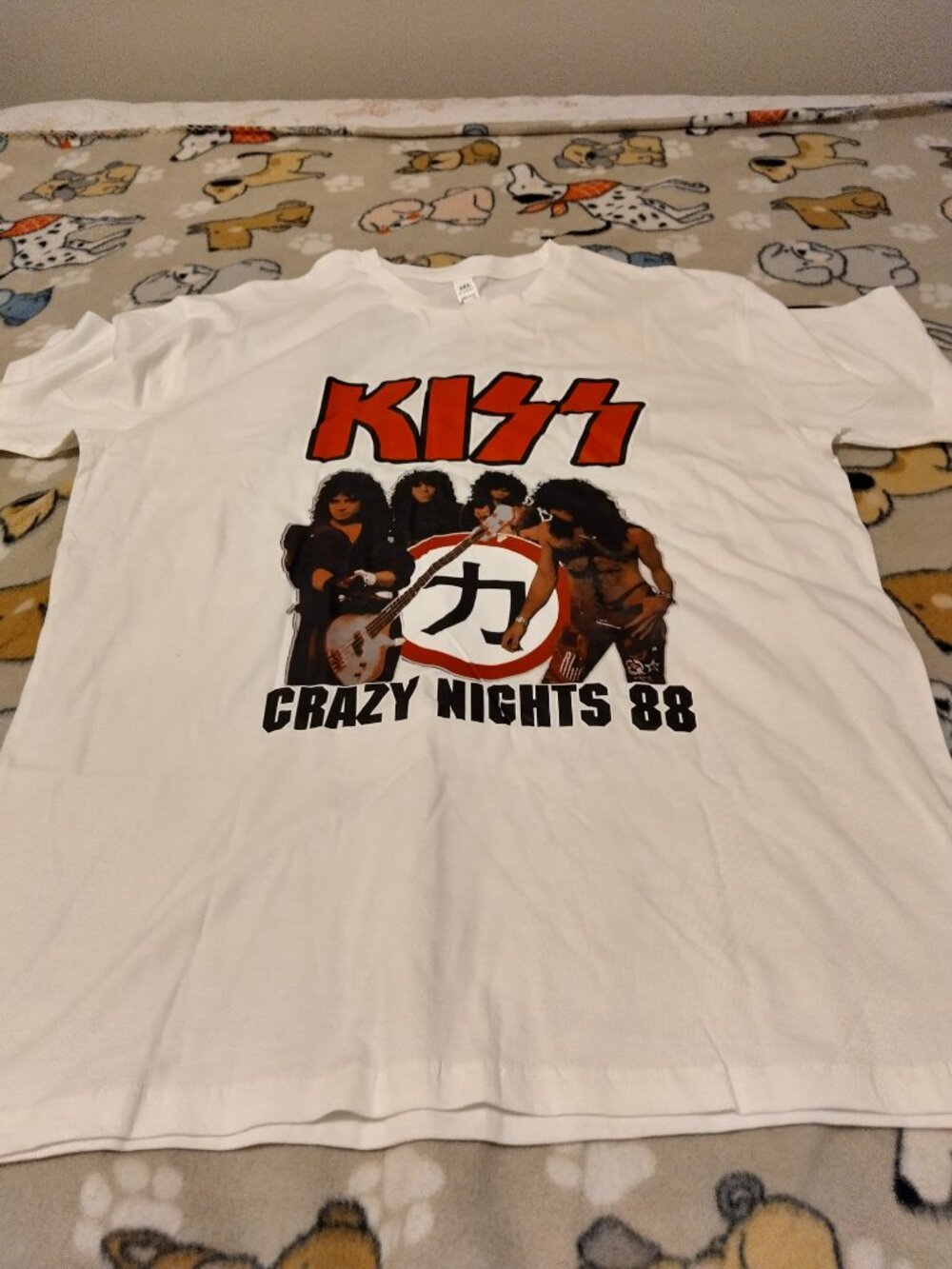 vintage KISS BAND TSHIRT NEVER WORN